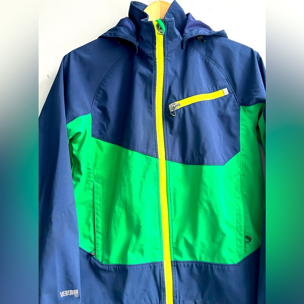 MCKINLEY youth size large Ventmax reflective jacket